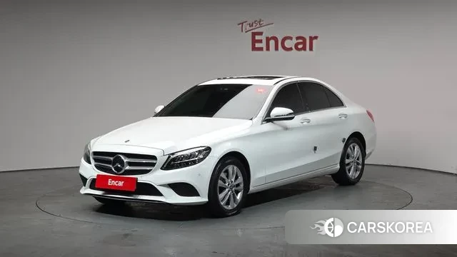Mercedes-Benz C-Class W205 2020 Белый из Кореи