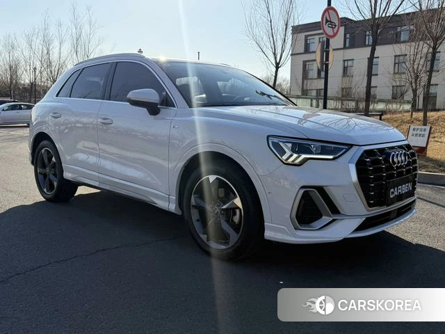 Audi Q3 2021 Белый из Китая