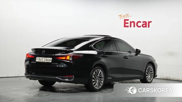 Lexus ES300h 7th generation 2021 Черный из Кореи
