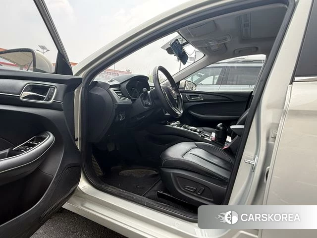 Roewe Ei5 2018 Шампань из Китая