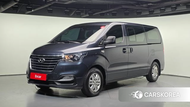 Hyundai The New Grand Starex 2018 Серый из Кореи