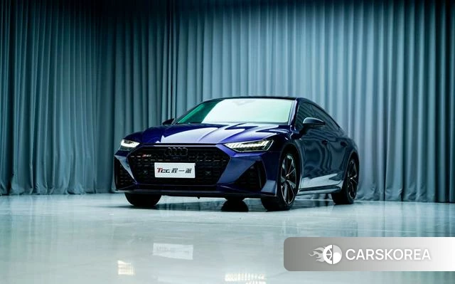 Audi A7 2021 Синий из Китая