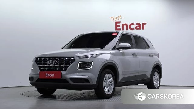 Hyundai Venue 2025 Серебристо-серый из Кореи