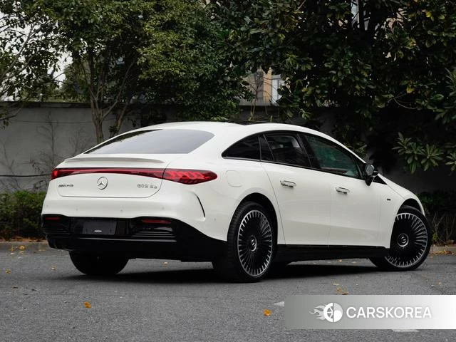 Mercedes-Benz EQS AMG 2023 Белый из Китая