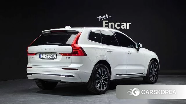 Volvo XC60 second Generation 2023 Белый из Кореи