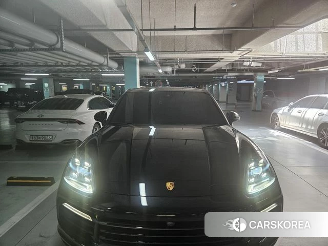 Porsche Cayenne (PO536) 2020 Черный из Кореи