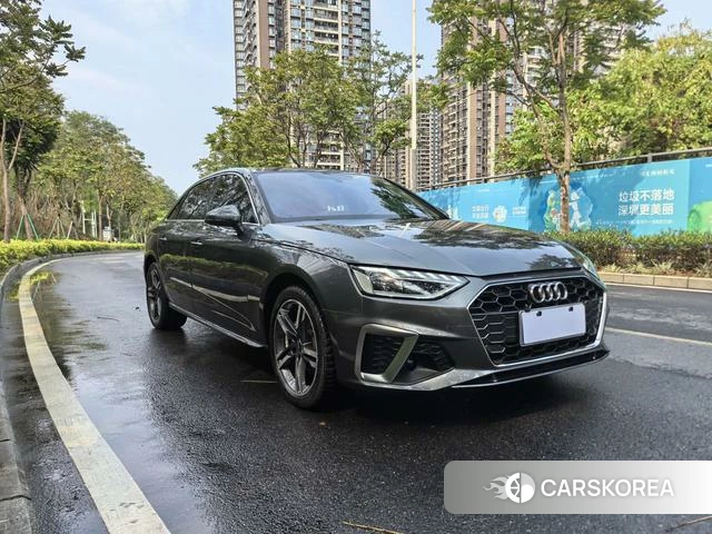 Audi A4L 2023 Темно-серый из Китая
