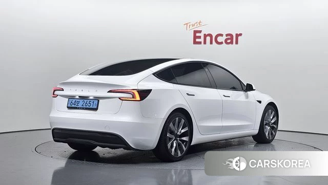 Tesla Model 3 2024 Белый из Кореи