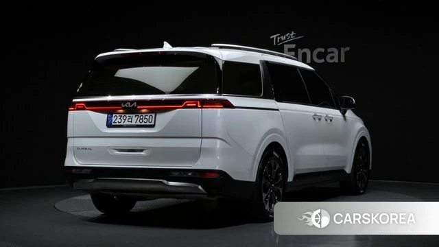 Kia Carnival 4th generation 2023 Белый из Кореи