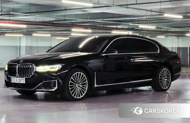 BMW 7 Series (G11) 2020 Черный из Кореи