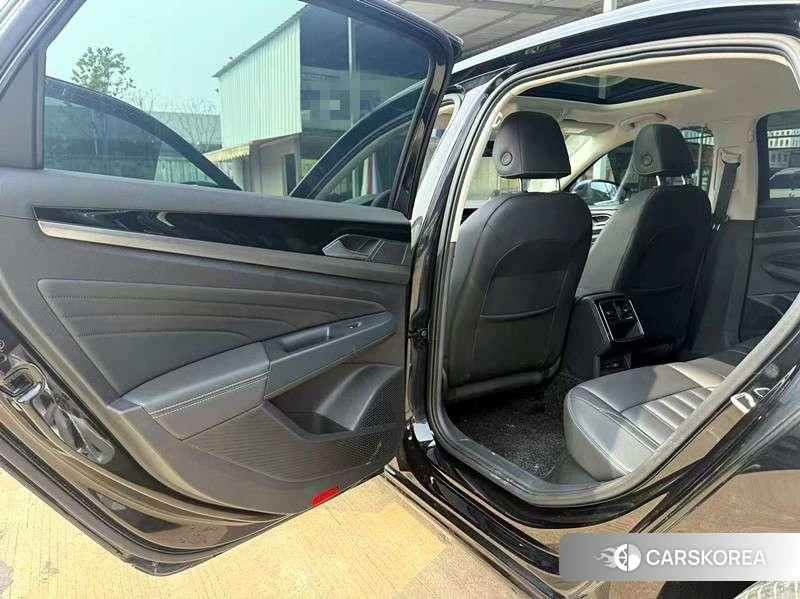 Volkswagen Passat 2022 Черный из Китая