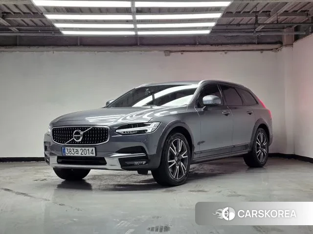 Volvo V90 Cross-Country 2020 Серый из Кореи