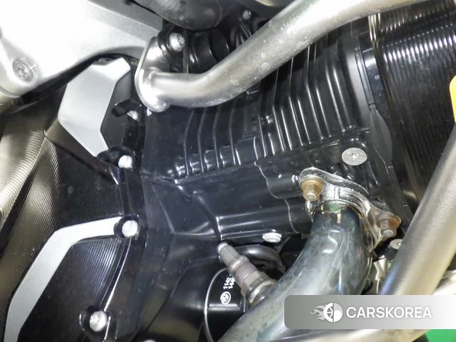 Engine photo