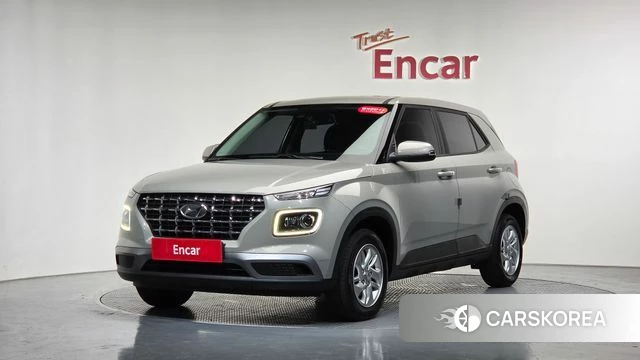 Hyundai Venue 2021 Серебристо-серый из Кореи