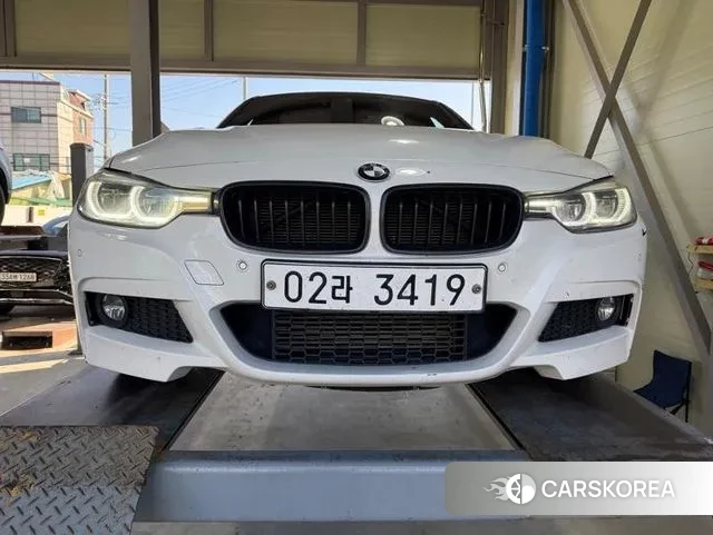 BMW 3 Series (F30) 2018 Белый из Кореи