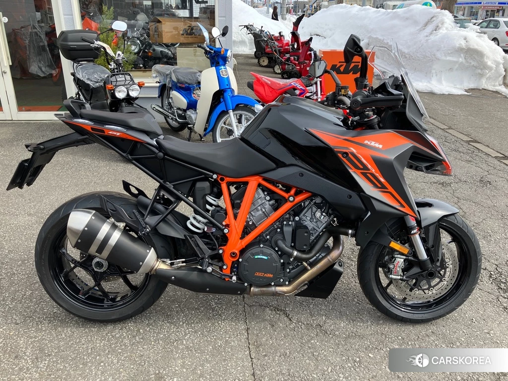 Проданный KTM 1290 SUPER DUKE GT 2020 из Японии