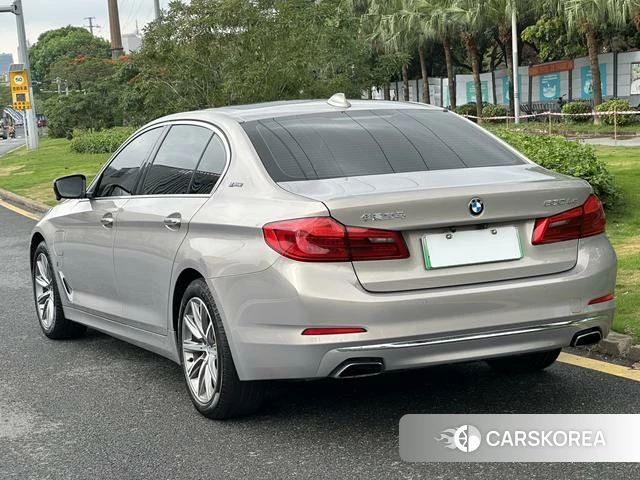 BMW 5 series PHEV 2018 Шампань из Китая