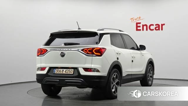 Ssangyong Beautiful Korando 2021 Белый из Кореи