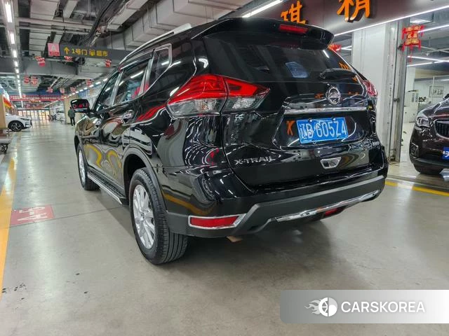 Nissan Qijun 2021 Черный из Китая