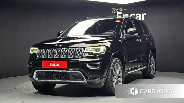 Jeep Grand Cherokee 2018 Черный из Кореи