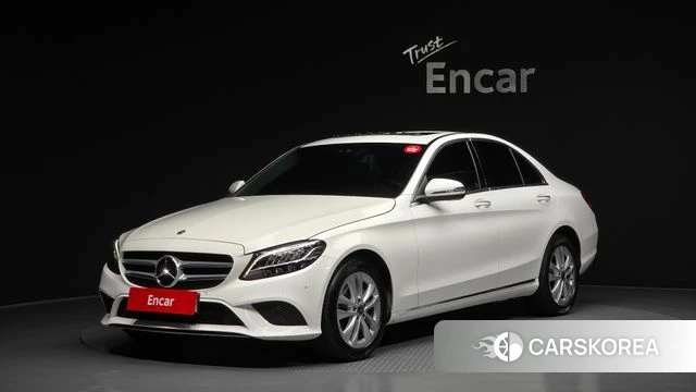 Mercedes-Benz C-Class W205 2018 Белый из Кореи