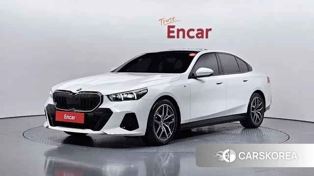 BMW 5 Series (G60) 2024 Белый из Кореи