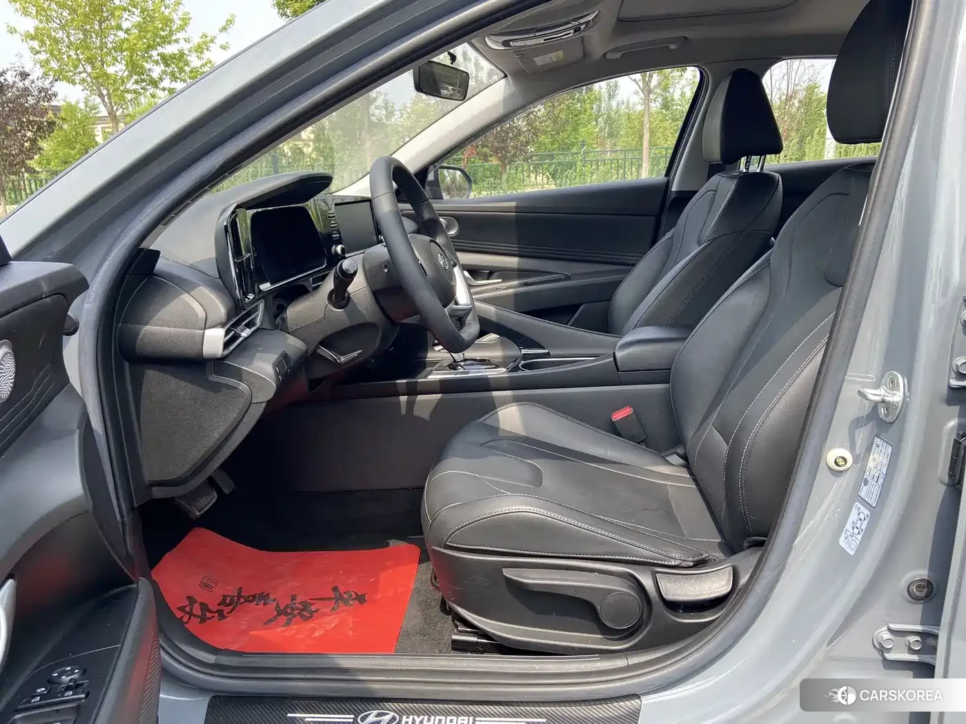 Hyundai Elantra 2022 Silver/gray из Китая