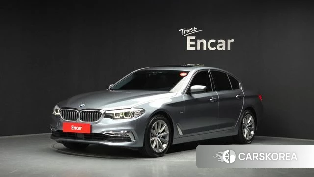 BMW 5 Series (G30) 2018 Серебристо-серый из Кореи