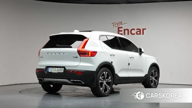 Volvo XC40 2019 Белый из Кореи