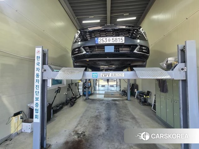 Kia Sportage 5th Generation 2024 Серебристо-серый из Кореи