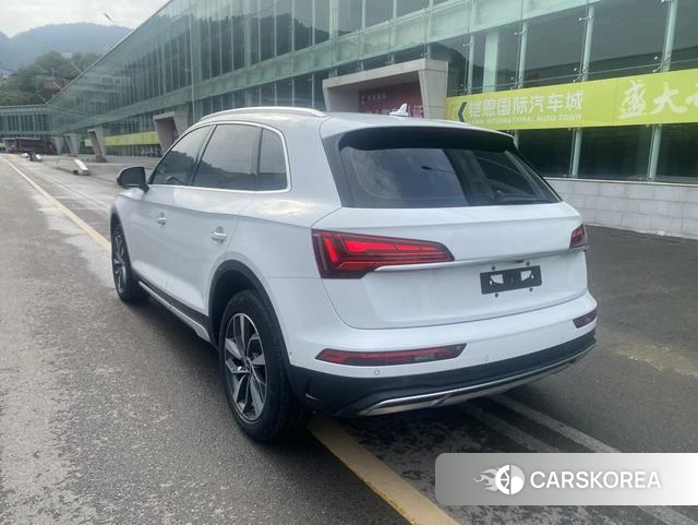 Audi Q5L 2022 Белый из Китая