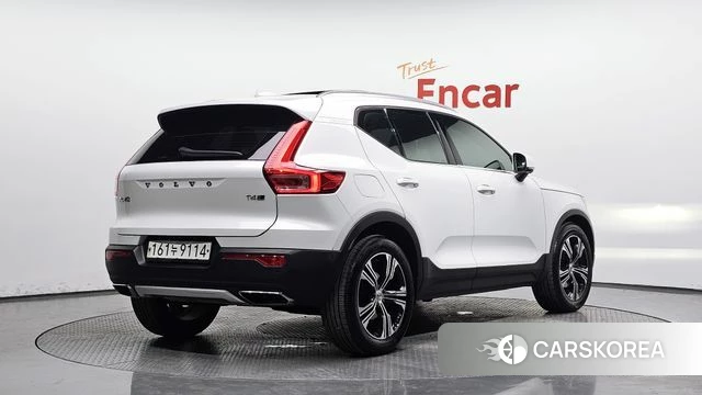 Volvo XC40 2020 Белый из Кореи