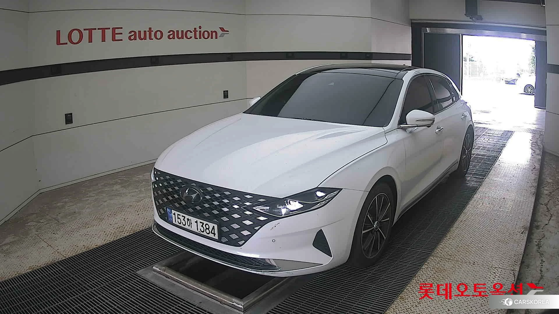 Hyundai Grandeur 2022 Creamy White Pearl (optional) из Кореи