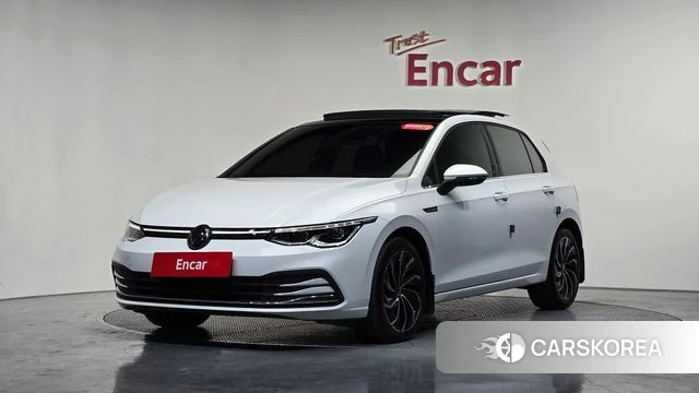 Volkswagen Golf 8th Generation 2024 Белый из Кореи