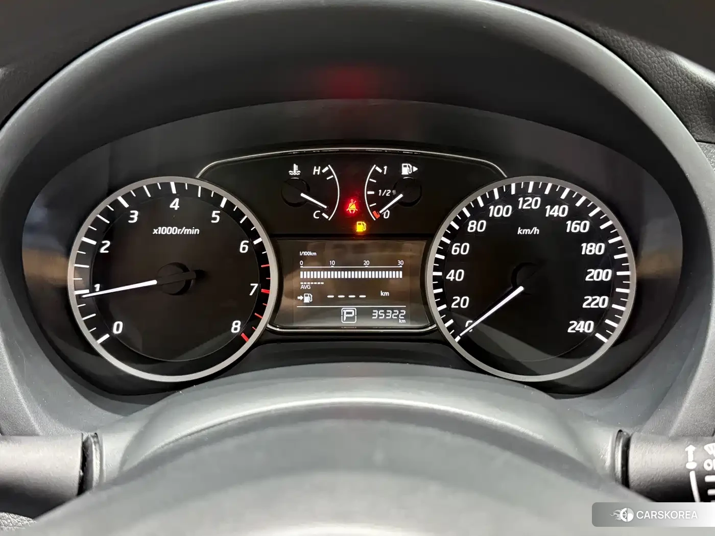 Nissan Sylphy 2022 Silver/gray из Китая