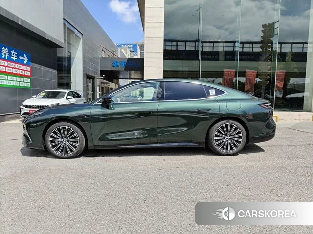 Geely Galaxy Galaxy Sparkle 8 PHEV 2025 Зеленый из Китая
