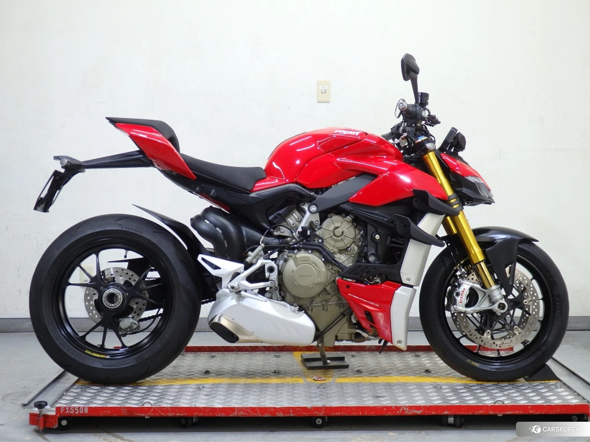 Ducati STREETFIGHTER V4 S 2020 из Японии, фото 4