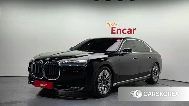 BMW 7 Series (G70) 2023 Черный из Кореи