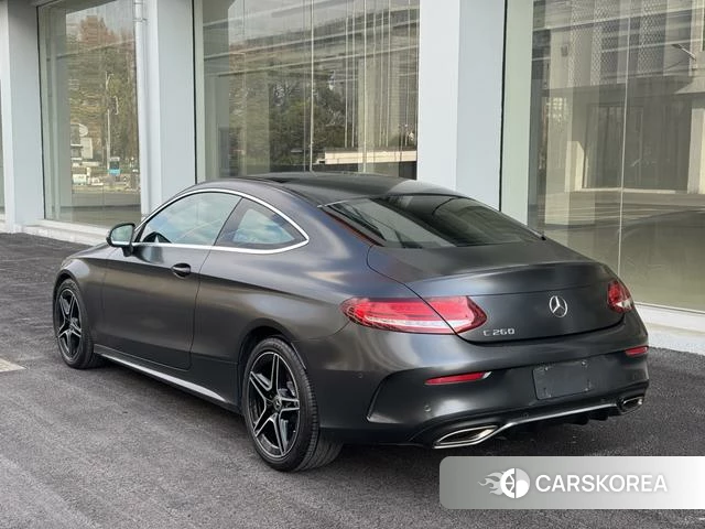 Mercedes-Benz Class C (imported) 2022 Черный из Китая