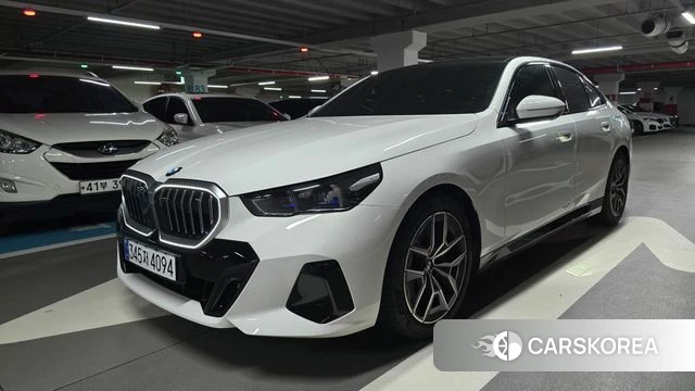 BMW 5 Series (G60) 2026 Белый из Кореи