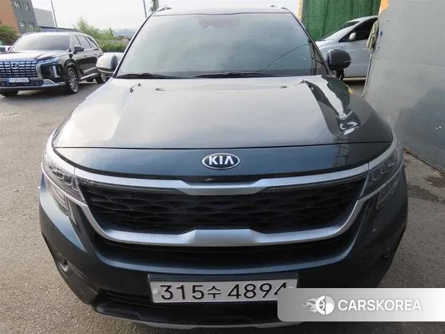 Kia Seltos 2020 Серый из Кореи