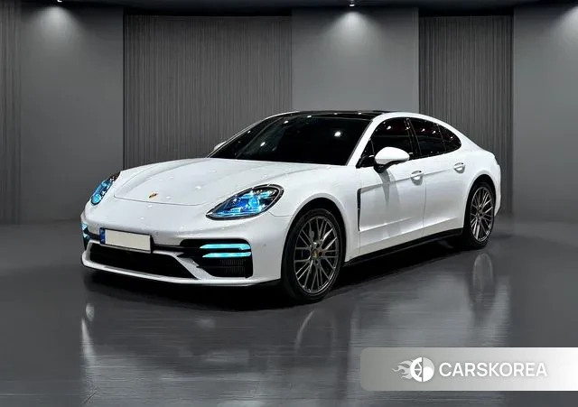 Porsche Panamera (971) 2022 Белый из Кореи