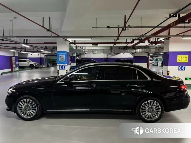 Mercedes-Benz E-class 2023 Черный из Китая