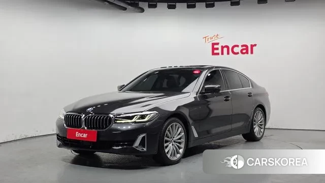 BMW 5 Series (G30) 2023 Серый из Кореи