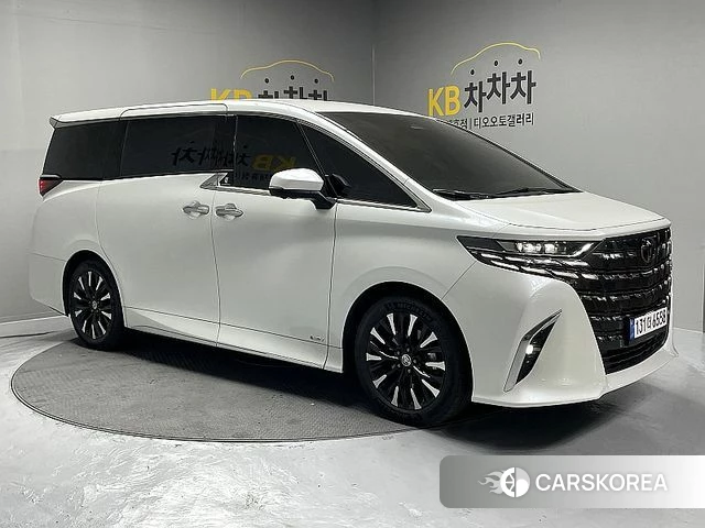 Toyota Alphard 4th Generation 2024 Белый из Кореи