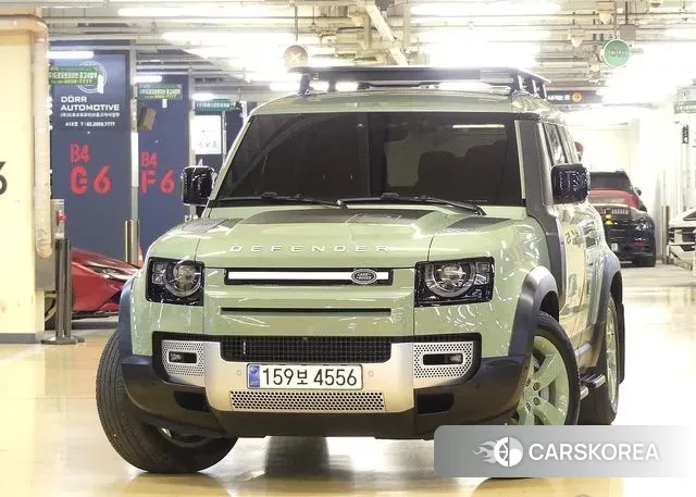 Land Rover Defender (L663) 2023 Светло-зеленый из Кореи