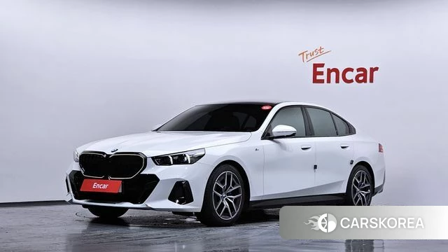 BMW 5 Series (G60) 2024 Белый из Кореи