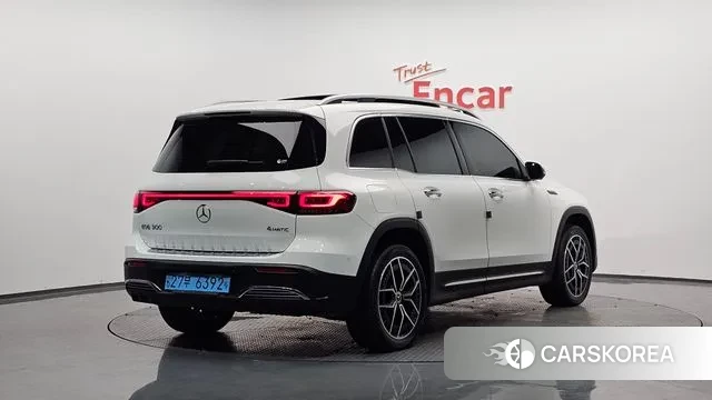 Mercedes-Benz EQB X243 2022 Белый из Кореи