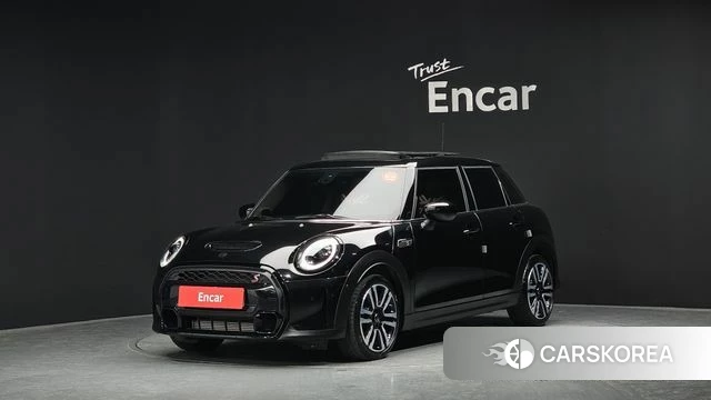 Mini Cooper S 2024 Черный из Кореи