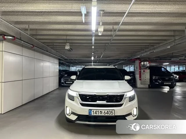 Kia Seltos 2021 Белый из Кореи